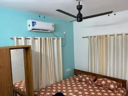 A second air-conditioned bedroom at Beach Walk